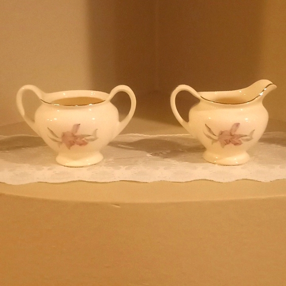 Vintage Universal Cambridge Iris Camwood Ivory- Sugar & Creamer Set - Picture 4 of 12